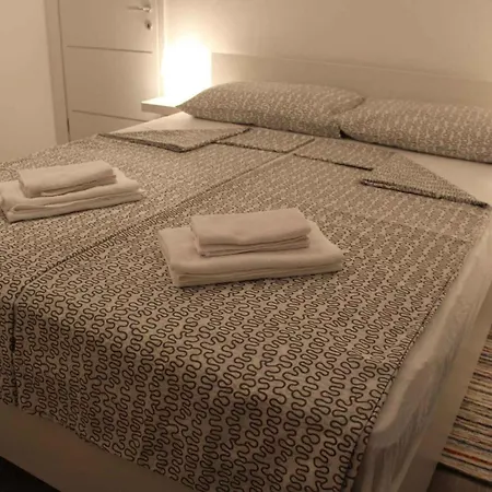 Apartman In - *